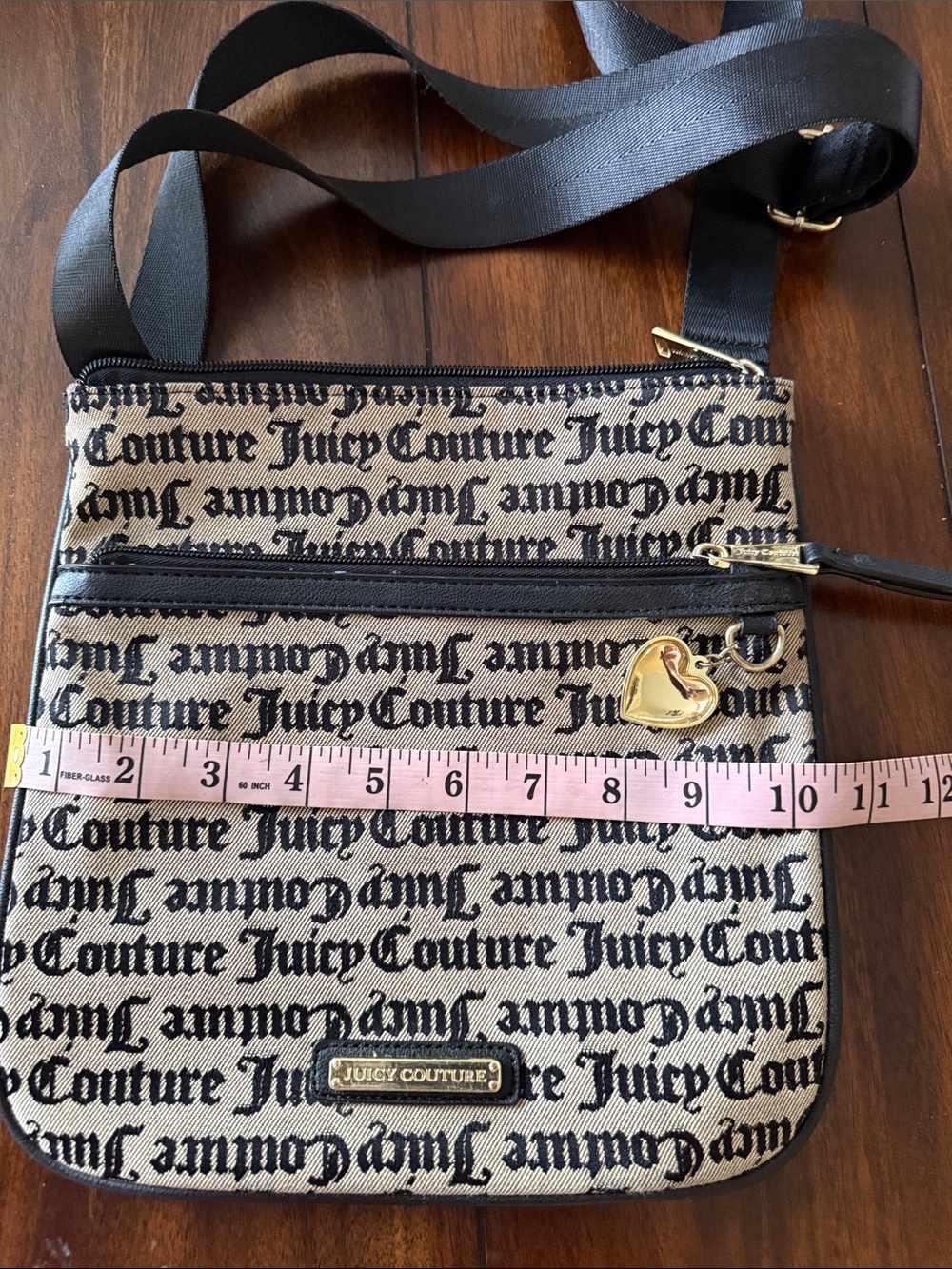 Juicy Couture Black & Cream Logo Crossbody Pouch - Picture 6 of 10